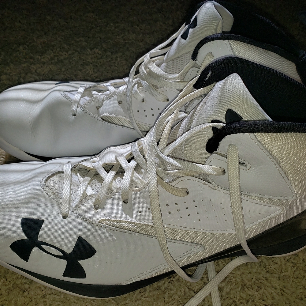 Under Armour Size 14 Basketball Shoes